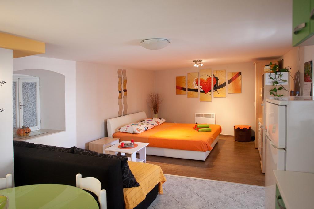 Paradise Apartment With Big Sunny Terrace In The Old Town, Few Meters From The Sea & Riva Promenade Split Room photo