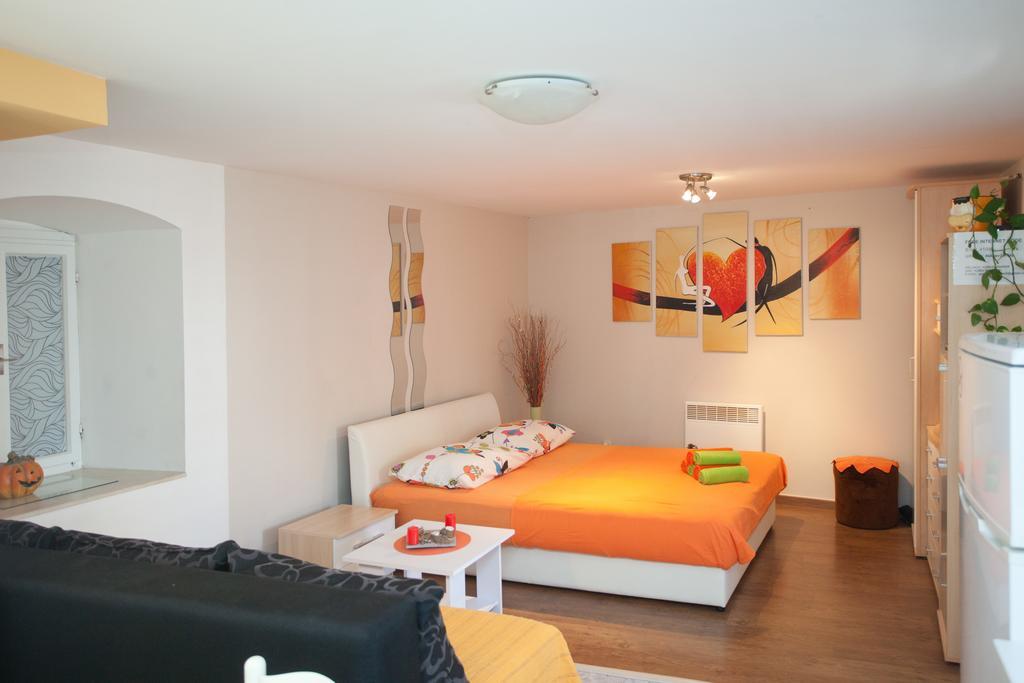 Paradise Apartment With Big Sunny Terrace In The Old Town, Few Meters From The Sea & Riva Promenade Split Room photo